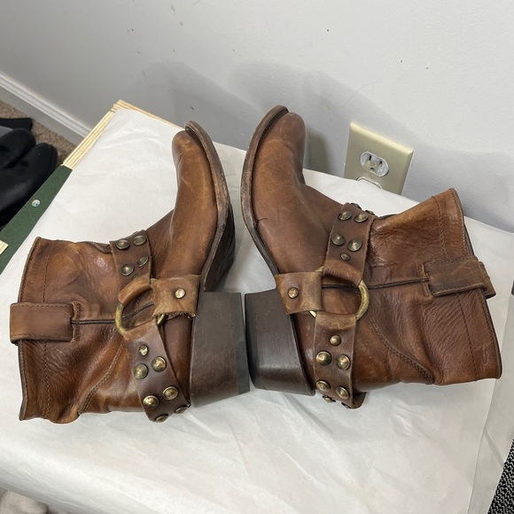 Vintage Brown Leather Ankle Booties - Picture 4 of 10